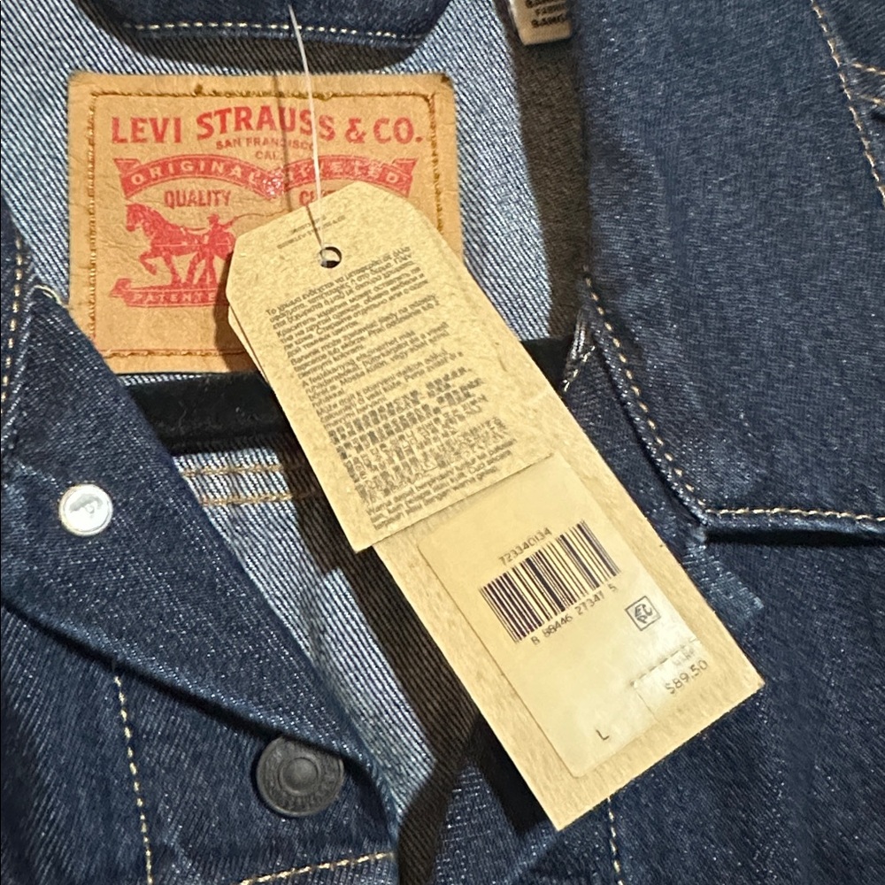 Levi’s denim jacket new w/ tags - Picture 3 of 4